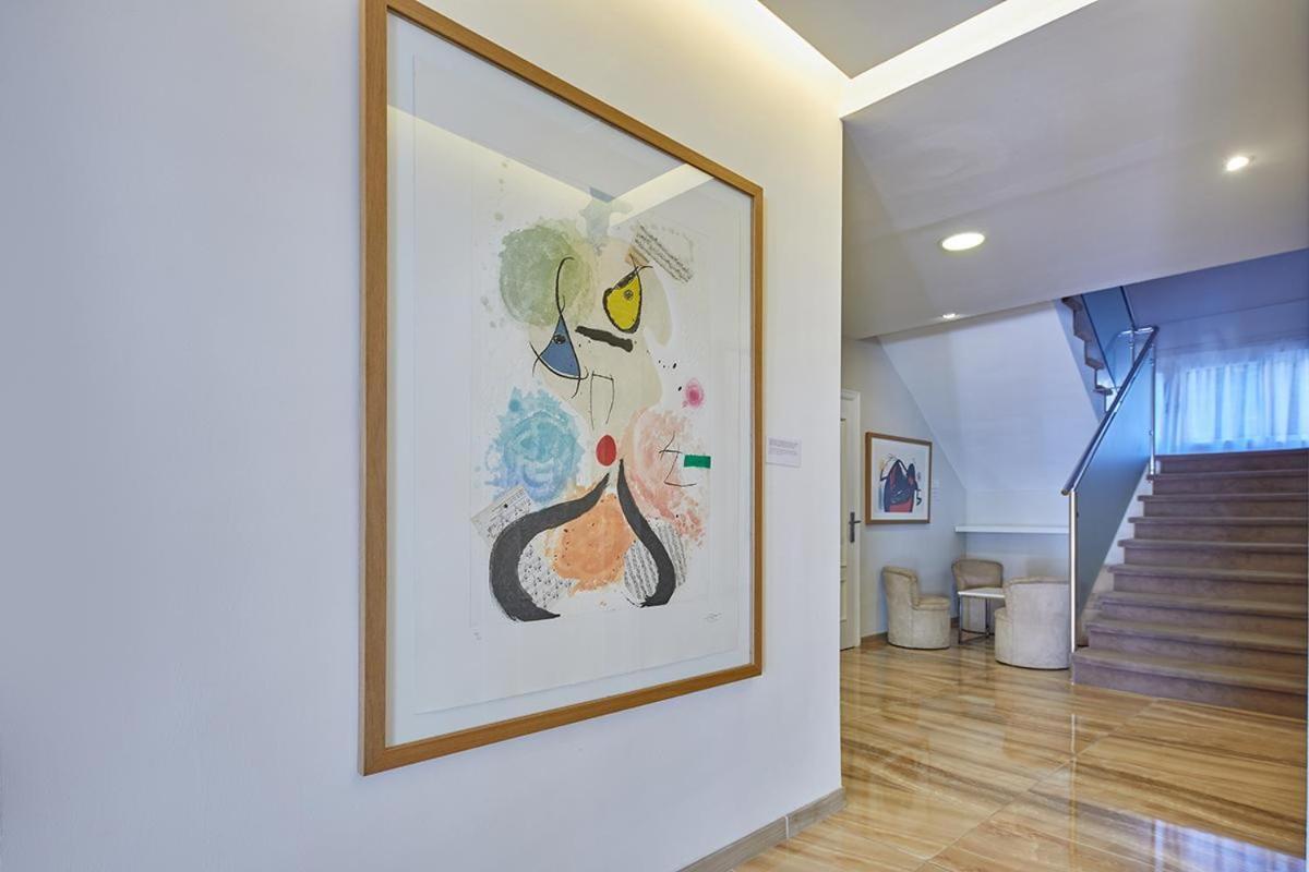Hotel Joan Miro Museum Πάλμα ντε Μαγιόρκα Εξωτερικό φωτογραφία The exhibition of the works of Picasso at the Museum of Art of the University of Belgrade