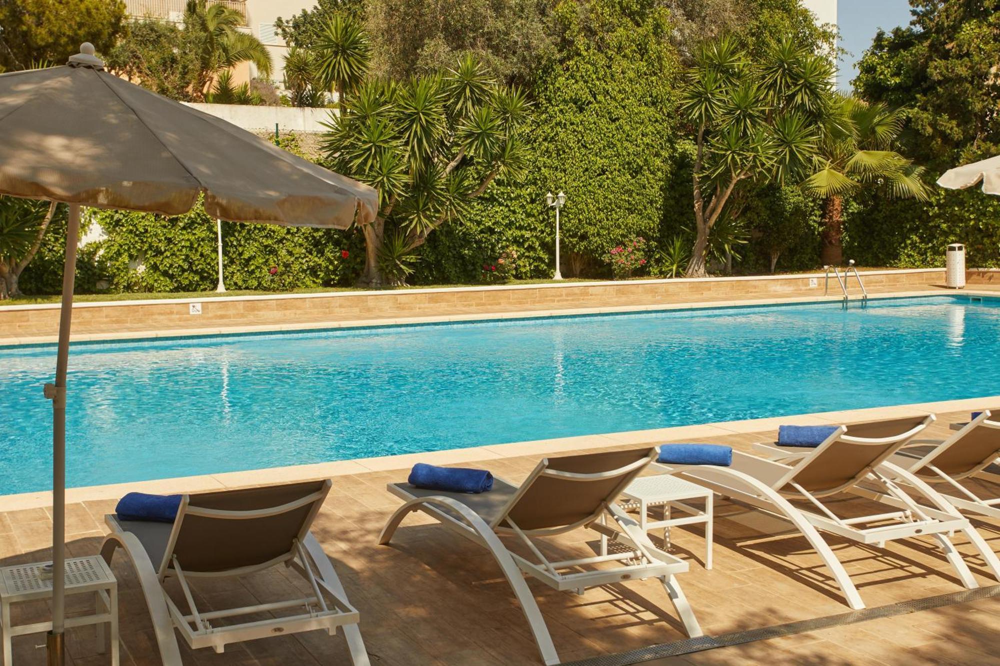 Hotel Joan Miro Museum Πάλμα ντε Μαγιόρκα Εξωτερικό φωτογραφία The swimming pool